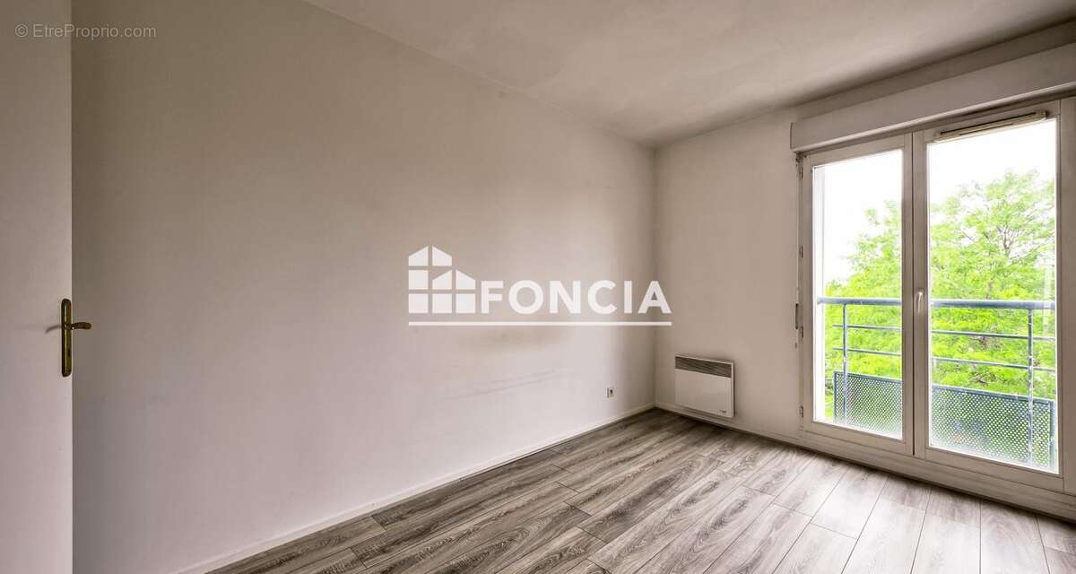 Appartement à SAINT-CYR-L&#039;ECOLE