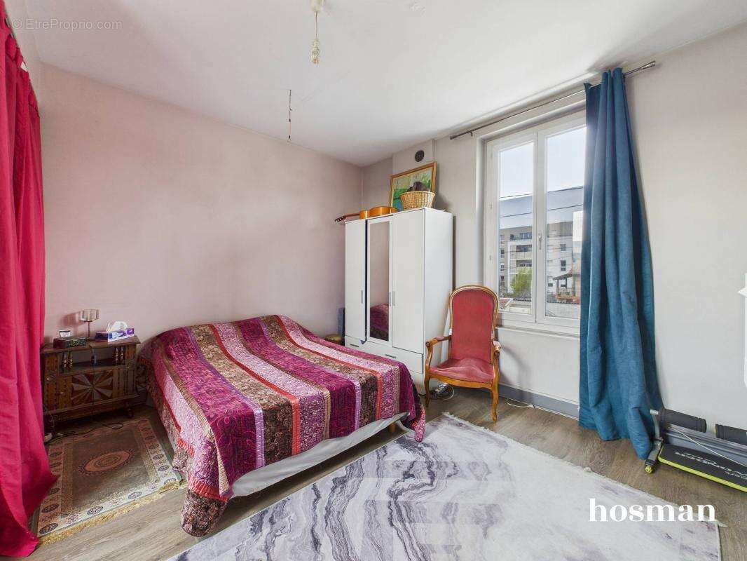 Maison à PIERRE-BENITE