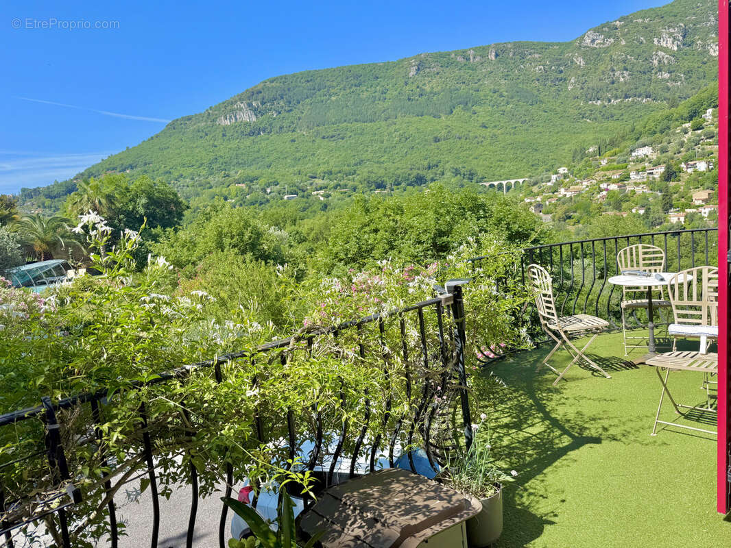 Maison à TOURRETTES-SUR-LOUP