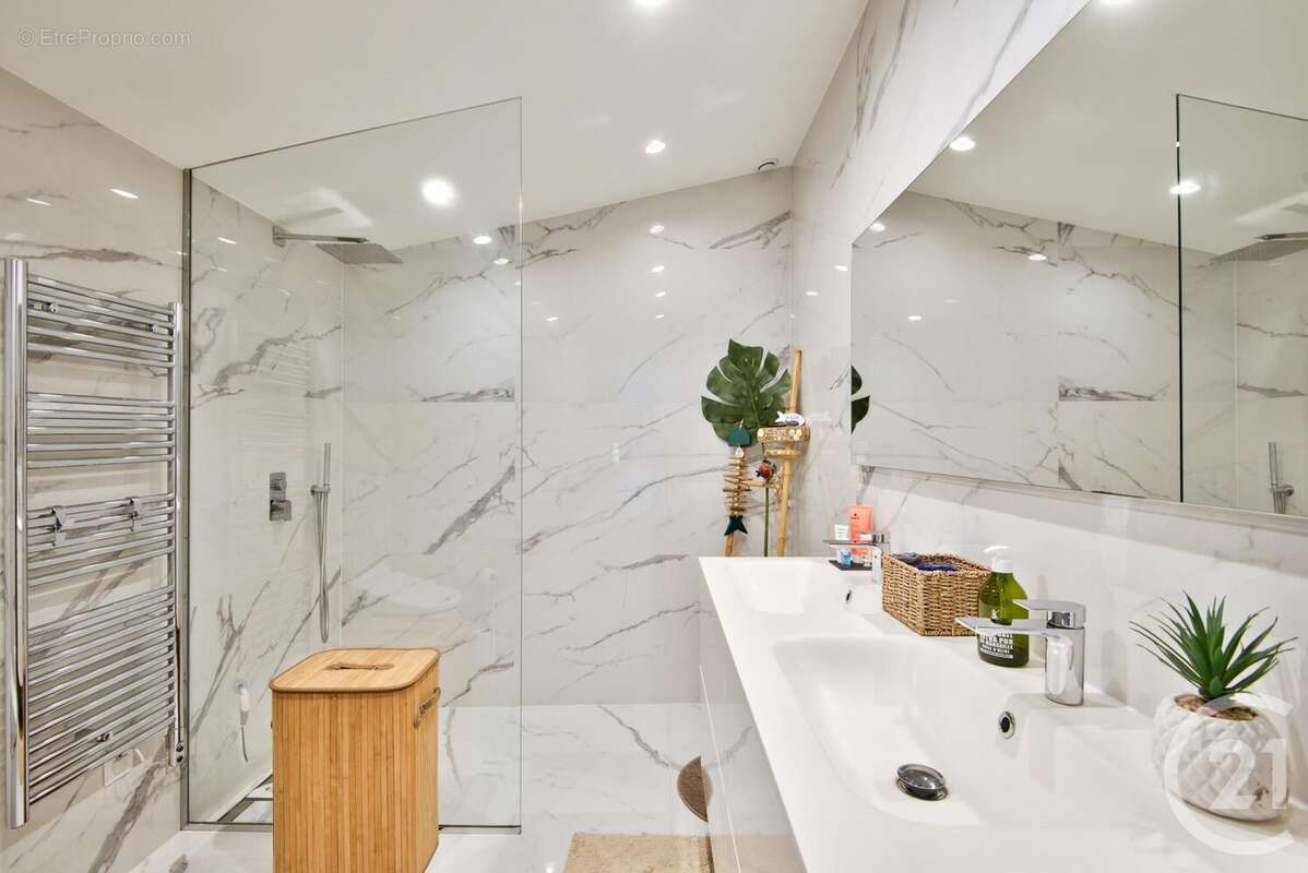 Appartement à VILLEFRANCHE-SUR-MER