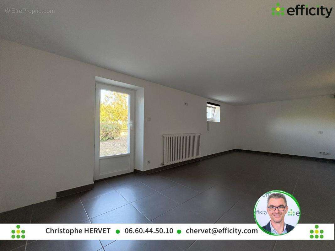 Maison à RUELLE-SUR-TOUVRE