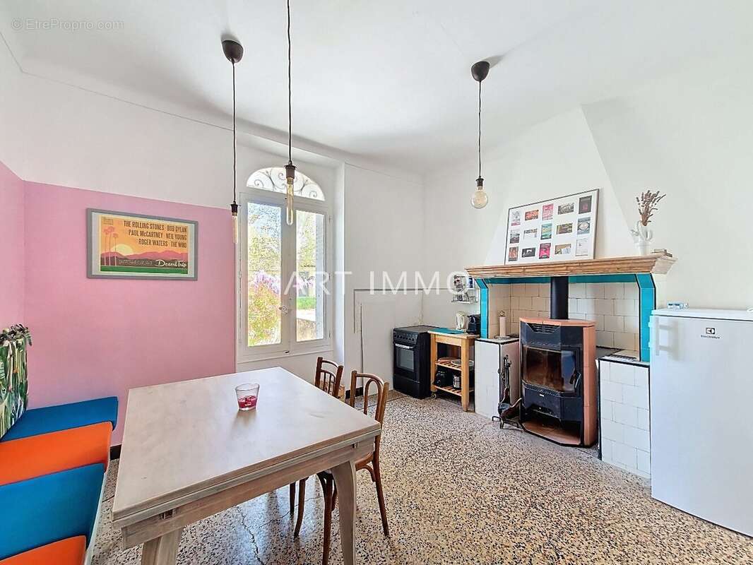 Maison à ROBION