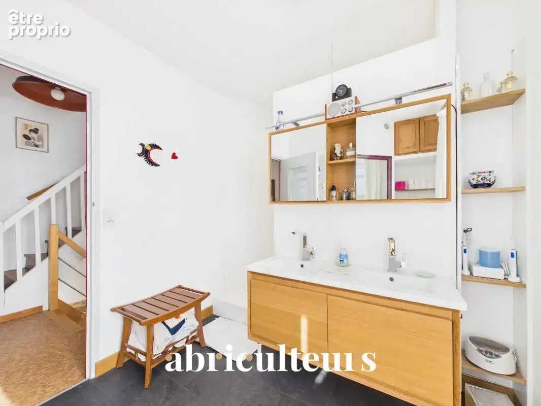 Maison familliale - 5 chambres et 1 bureau -Jardin arboré - Garage - Zola - photo 12