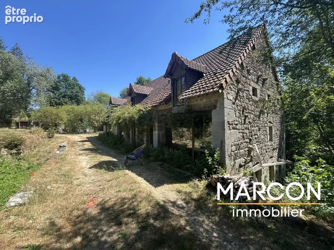 Photo Maison à Aubusson au prix de 230 000€