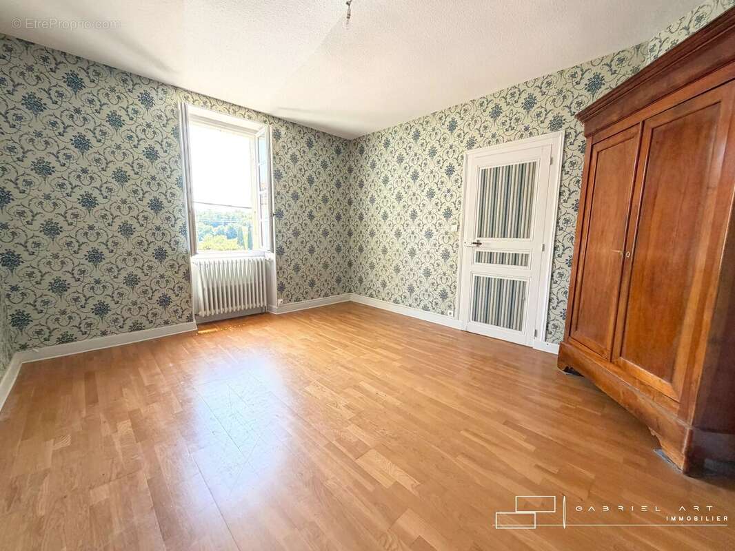 Maison 165 m² à Auch  - photo 8
