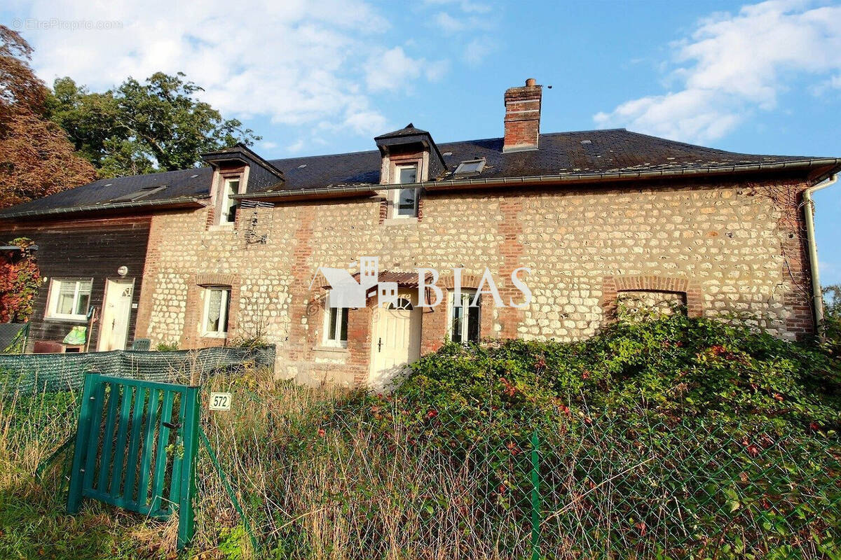 Appartement à BOURG-ACHARD