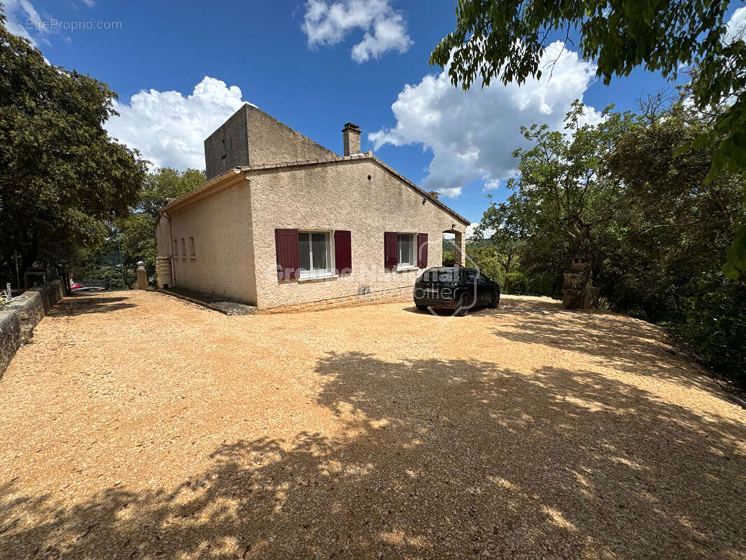 Maison à GOUDARGUES