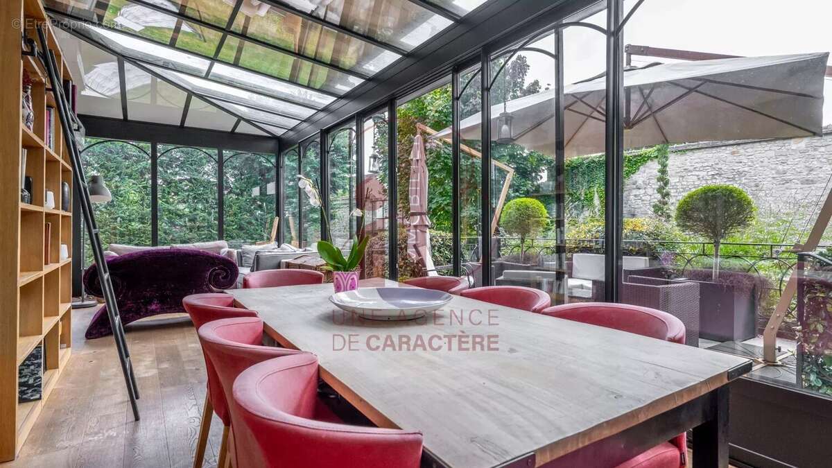 Maison à FONTAINEBLEAU