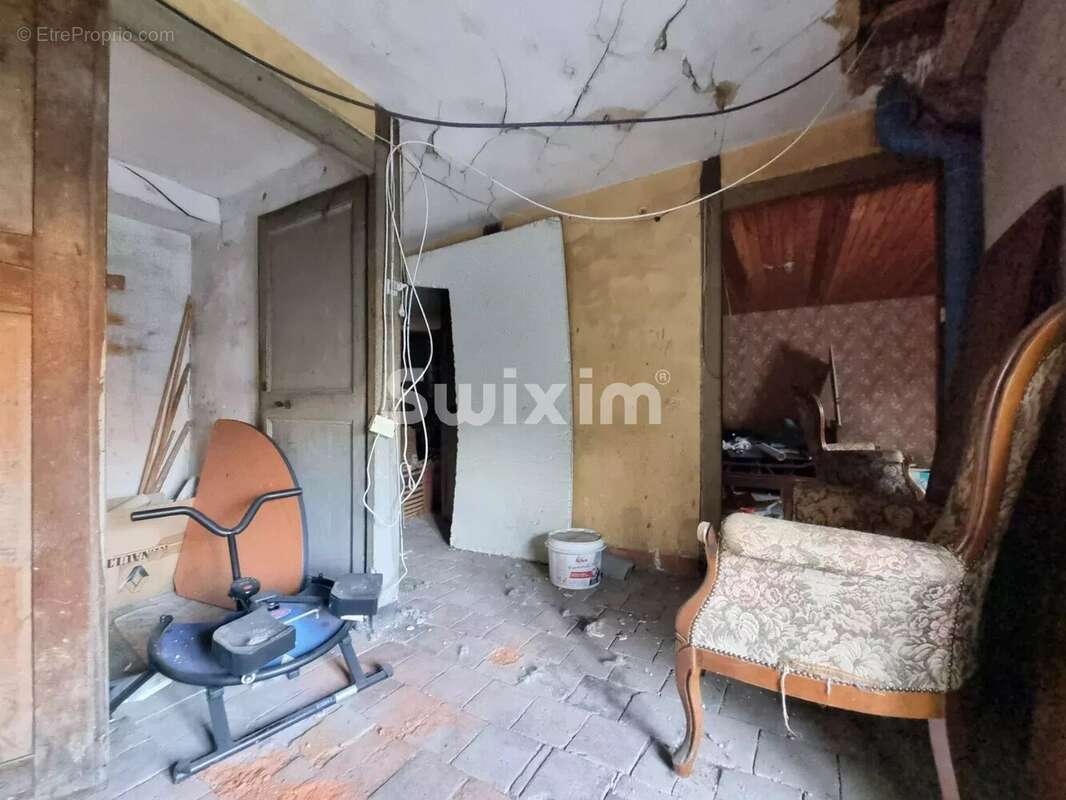 Appartement à VARZY