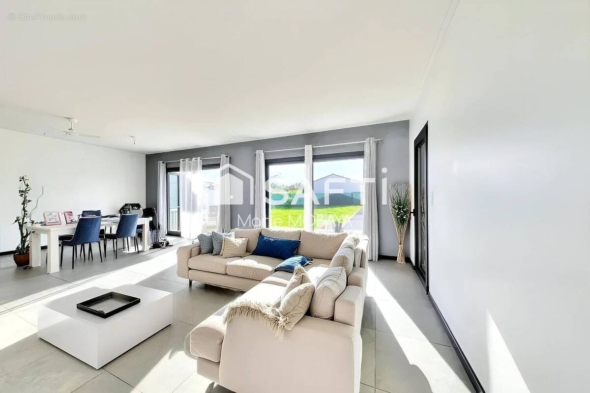 Photo 1 - Maison à CUBZAC-LES-PONTS