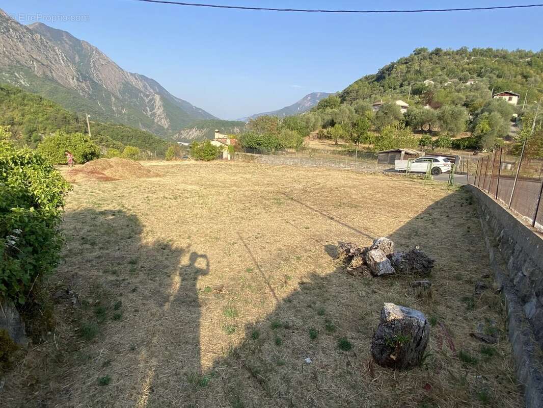 Terrain constructible 1280 m² - photo 2