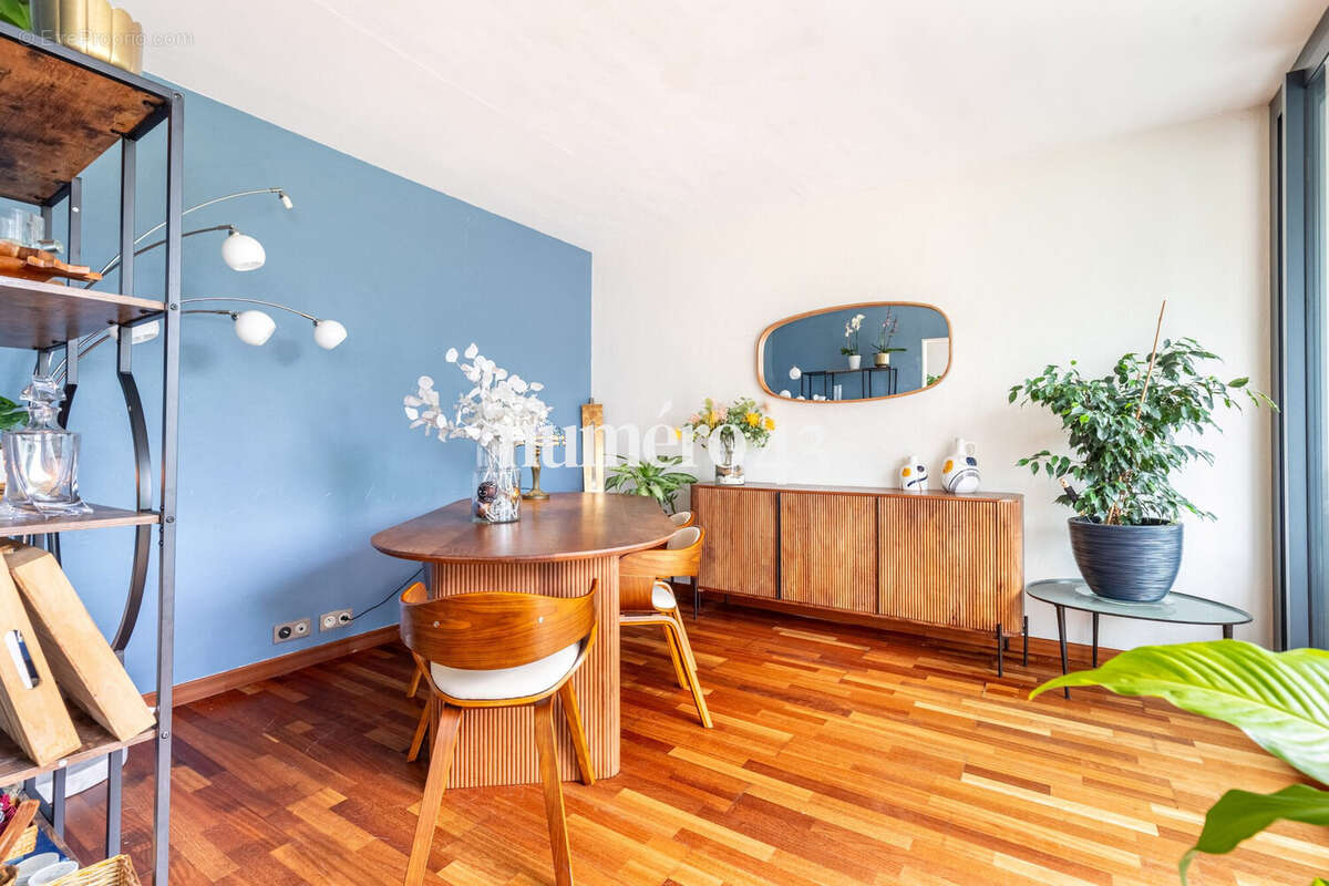 Appartement à CARBON-BLANC