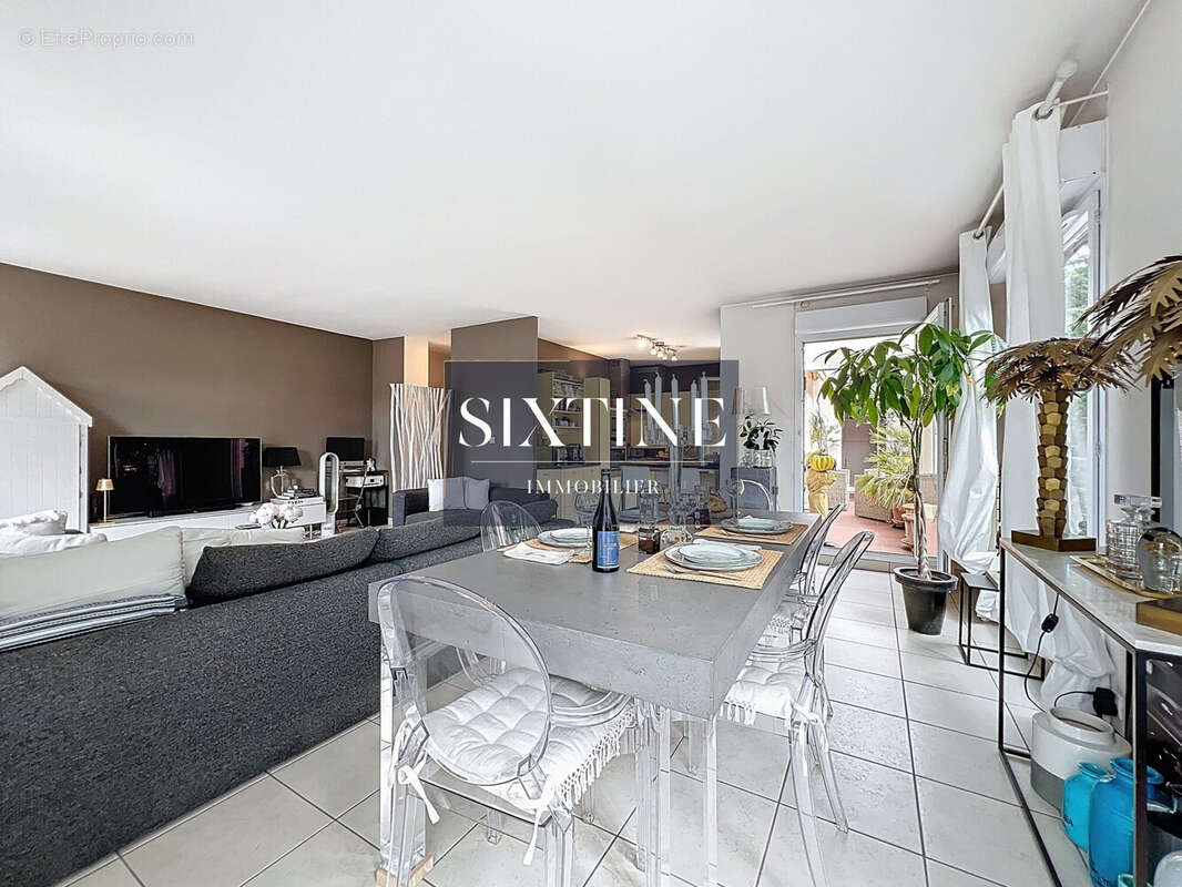 Appartement à TASSIN-LA-DEMI-LUNE