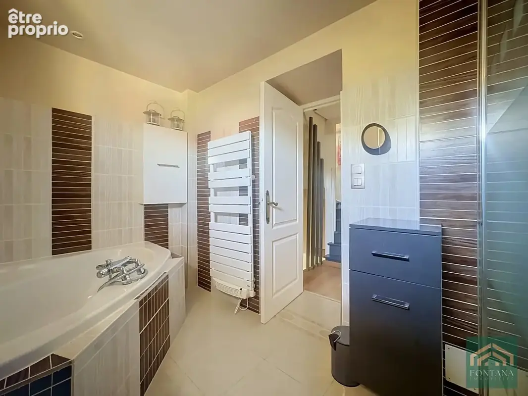 Maison 6 pièces 135 m² à vendre à Saint-Beauzire (63360) - photo 8