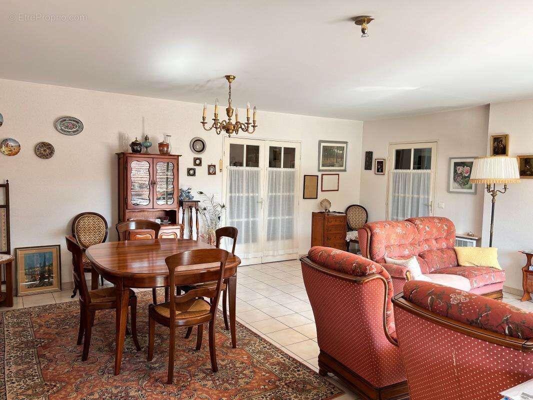 Appartement à VAISON-LA-ROMAINE