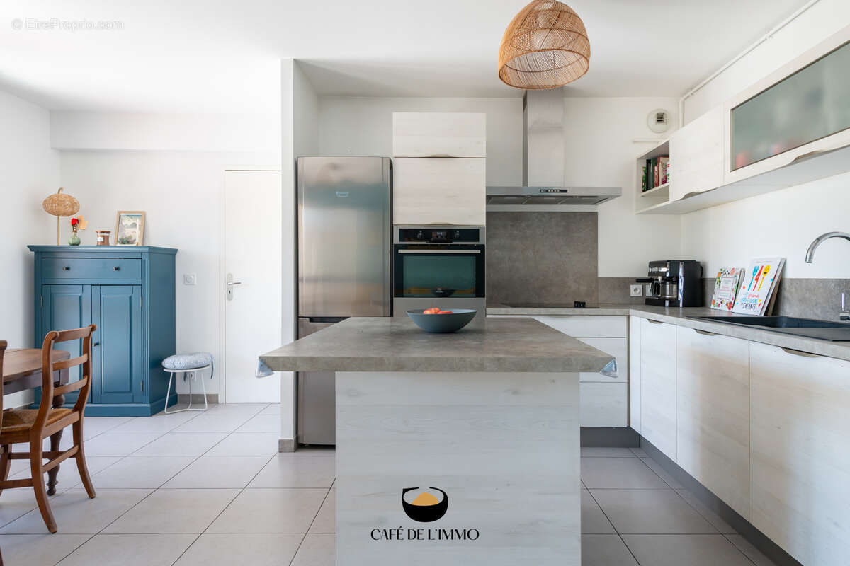 Appartement à MARSEILLE-5E