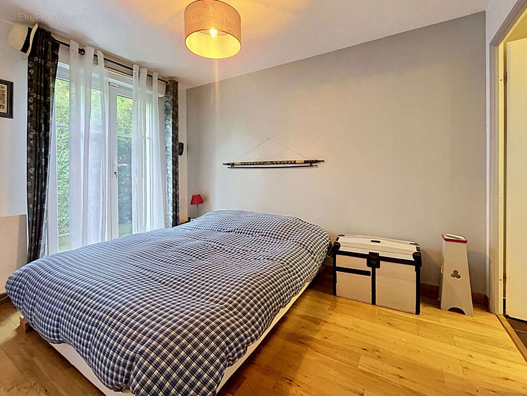Appartement à SAINT-MICHEL-SUR-ORGE