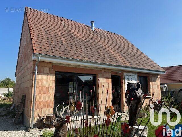 Photo 1 - Maison à VILLEMOYENNE