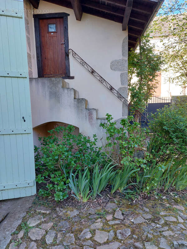 Maison à BUSSET