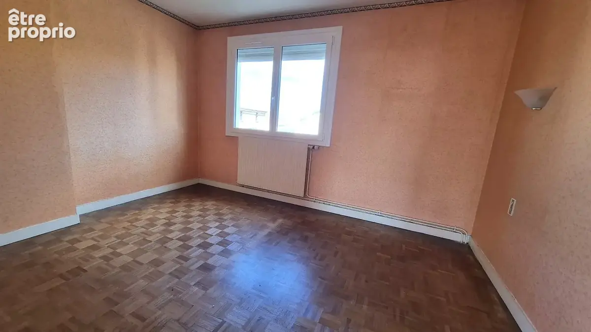 Maison avec 4 chambres et du potentiel. - photo 10