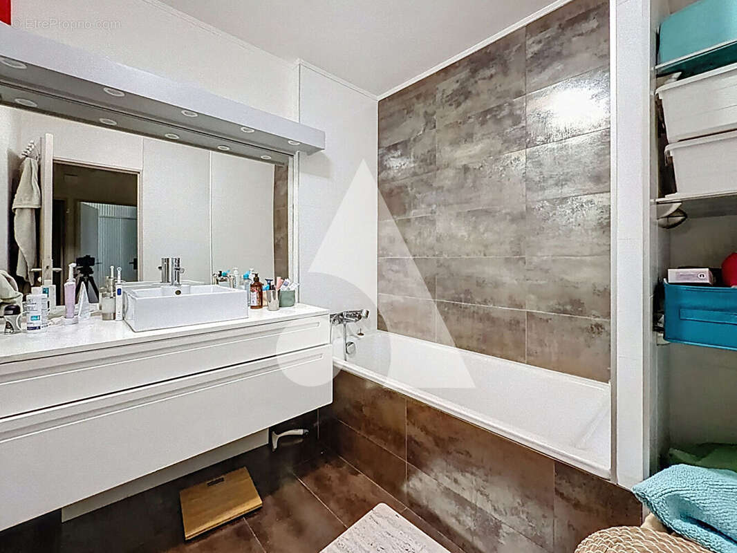 Appartement à RUEIL-MALMAISON