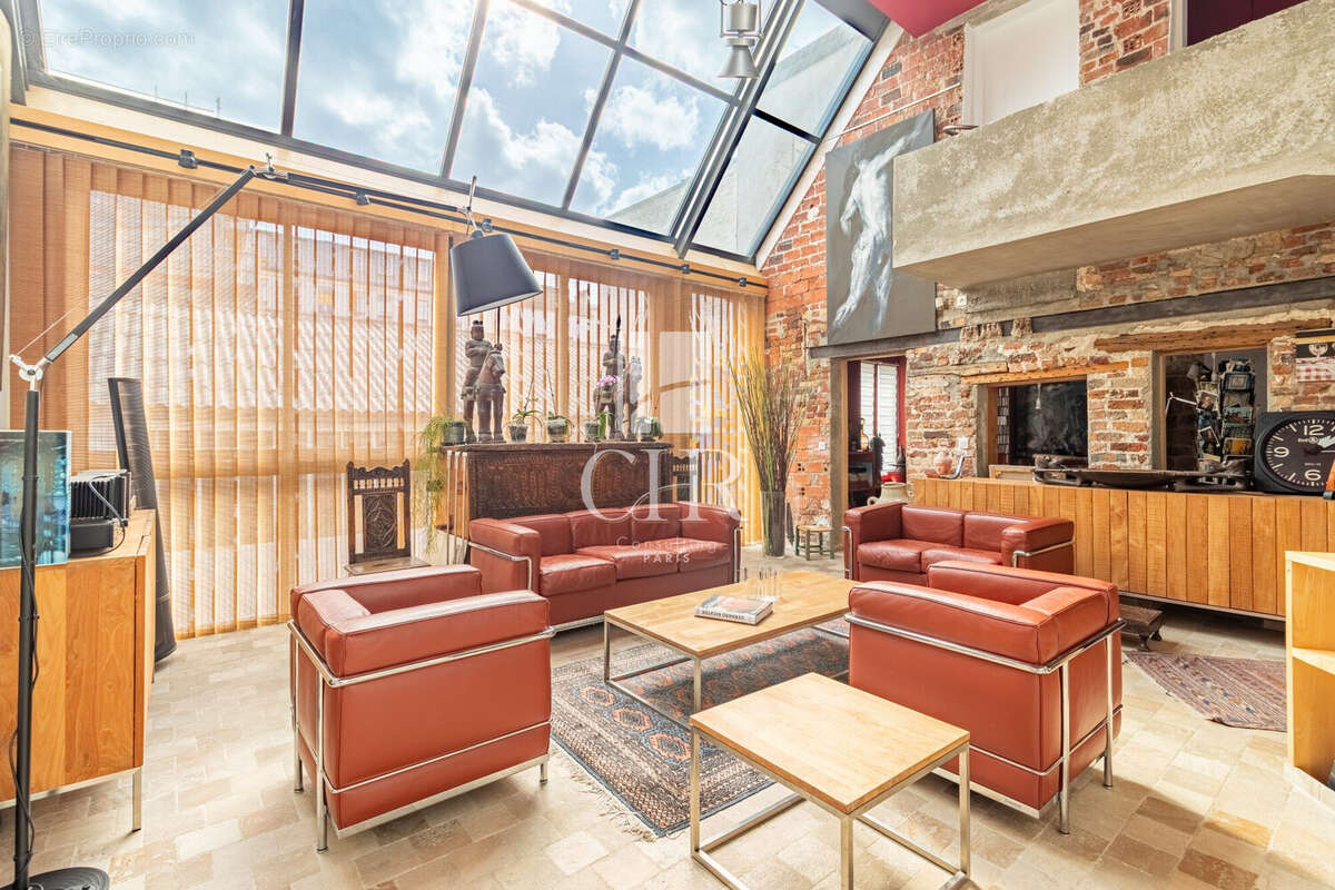 Appartement à PARIS-11E