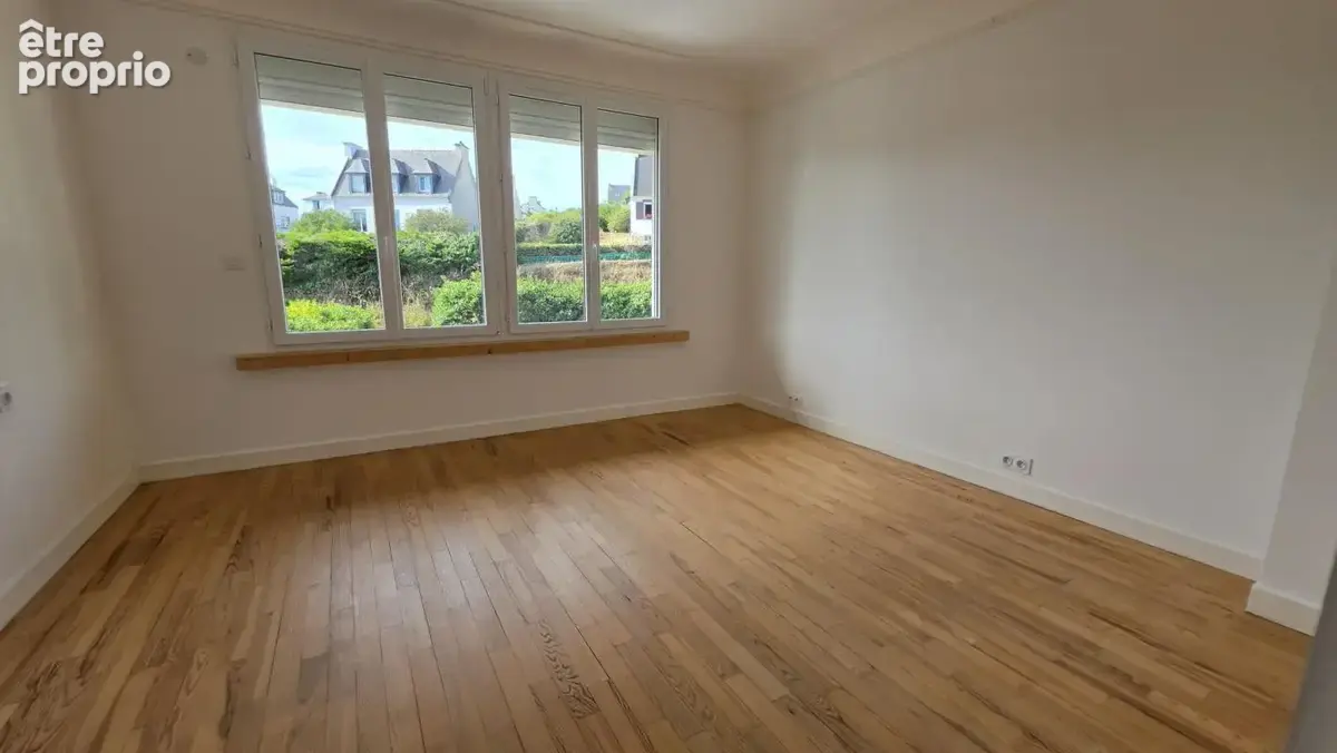 Maison avec deux appartements T4, jardin et garage   Fort po - photo 5
