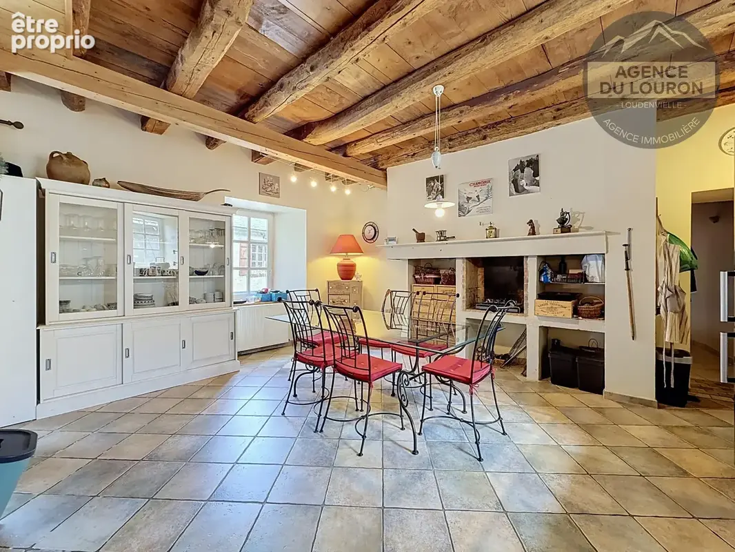 Maison, Gîte, & Dépendances à Avajan - photo 11
