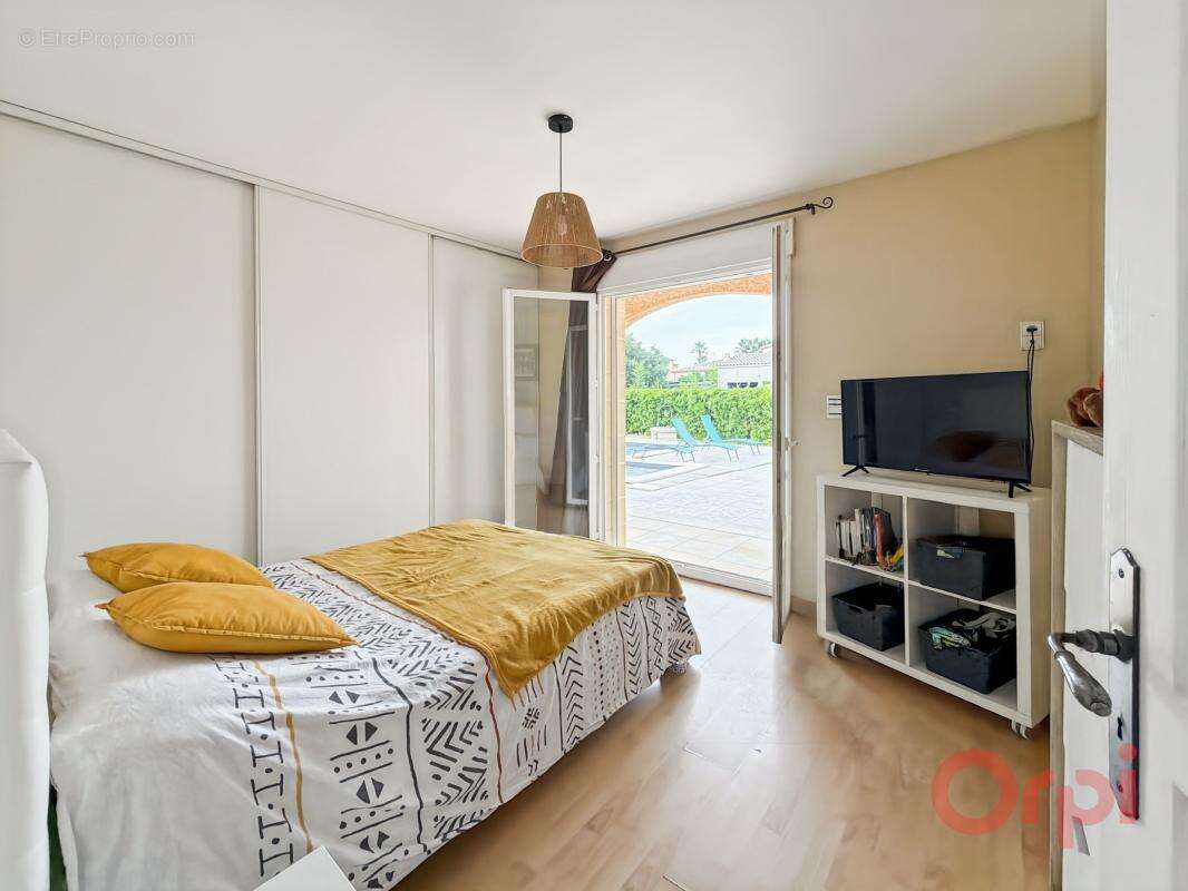 Vente villa à Marseillan avec piscine et très grand garage - photo 15
