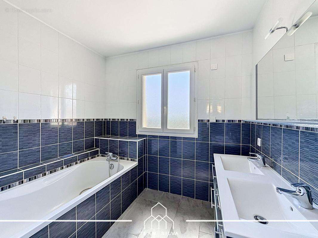 Maison 80 m² à Chasse-Sur-Rhone  - photo 19