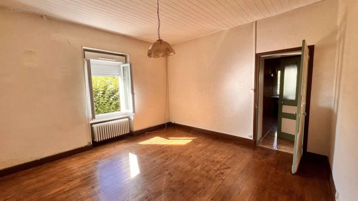 Maison à LA COQUILLE