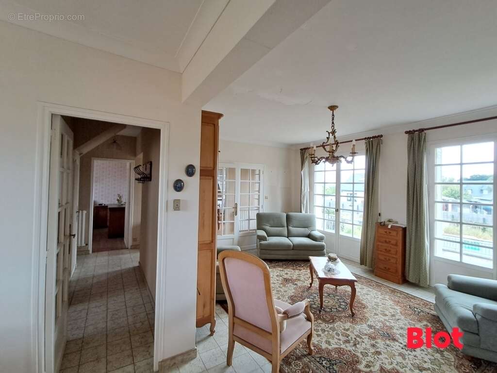 Maison 125 m² à Saint-Helen  - photo 4