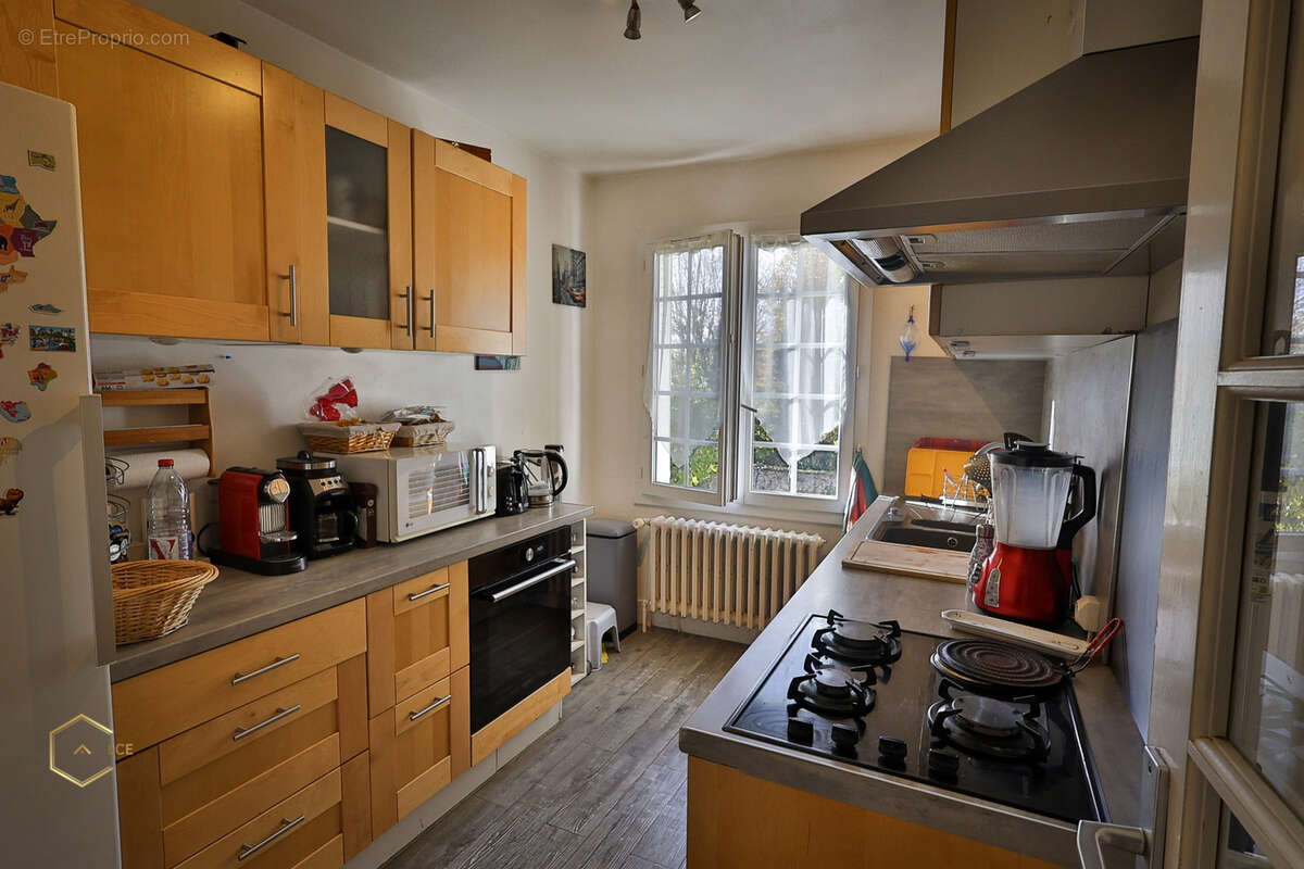 Maison à SAINTRY-SUR-SEINE