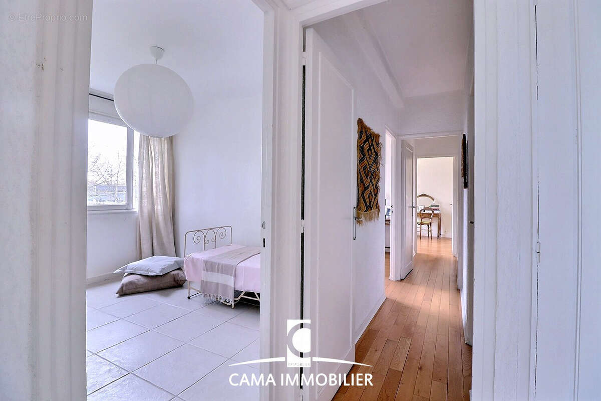 Appartement à FONTENAY-LE-FLEURY