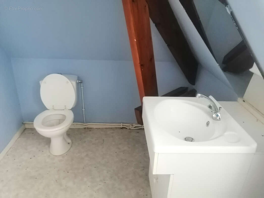 Maison à MAGNAC-LAVAL