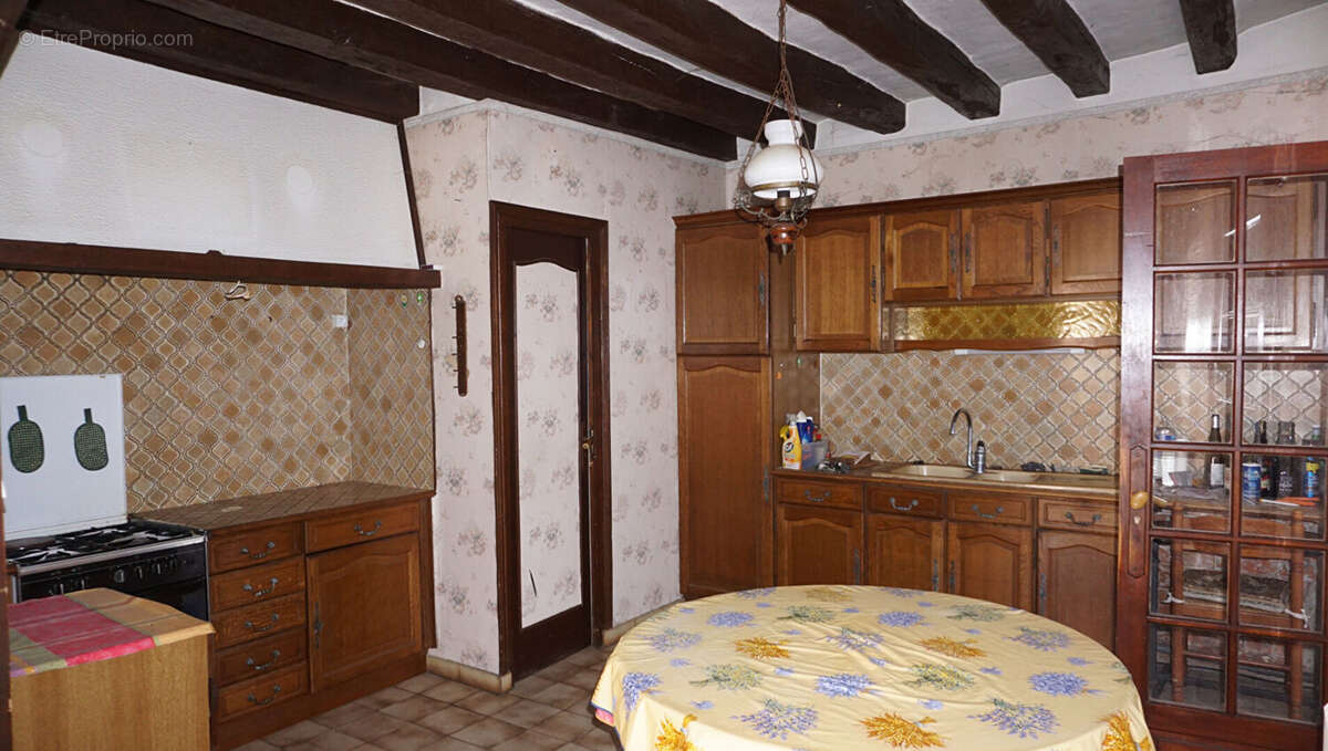 Maison à SAINT-FLOVIER