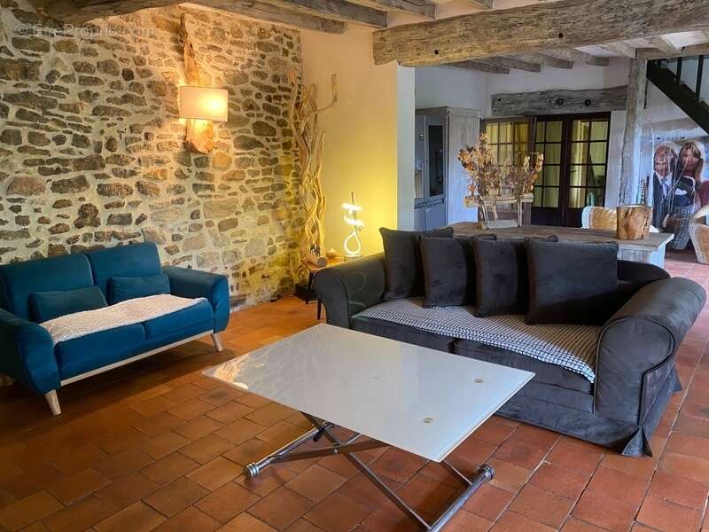 Maison à VOIVRES-LES-LE-MANS