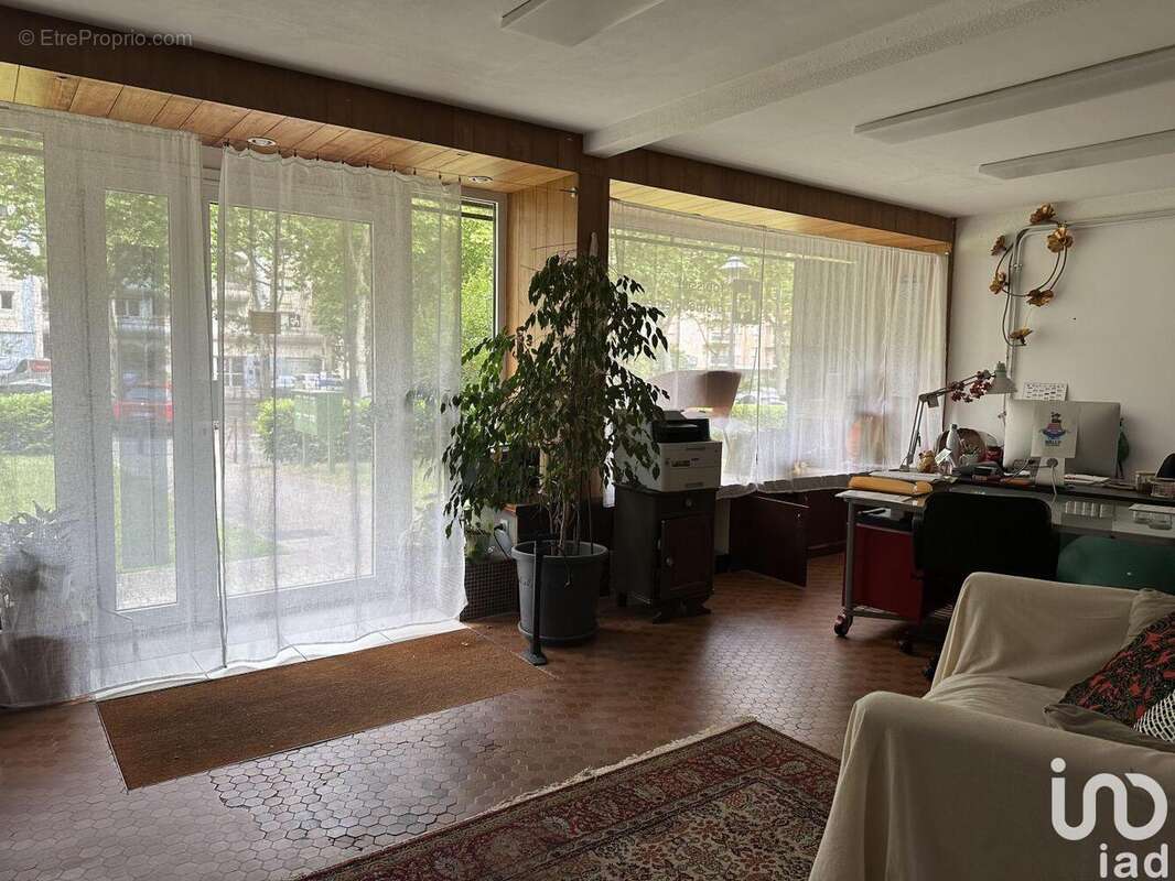 Photo 2 - Commerce à RAMONVILLE-SAINT-AGNE