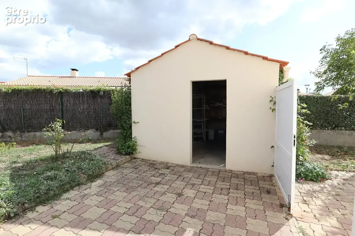 Au CALME d'une IMPASSE, maison de PLAIN-PIED offrant 110 m2 d'habitation - photo 14