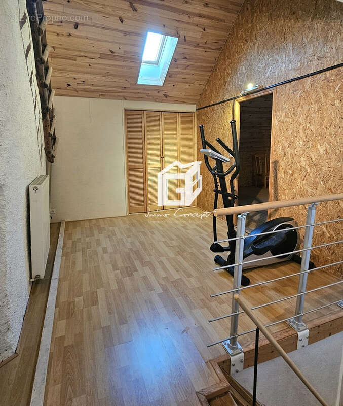 Maison à LUC-LA-PRIMAUBE