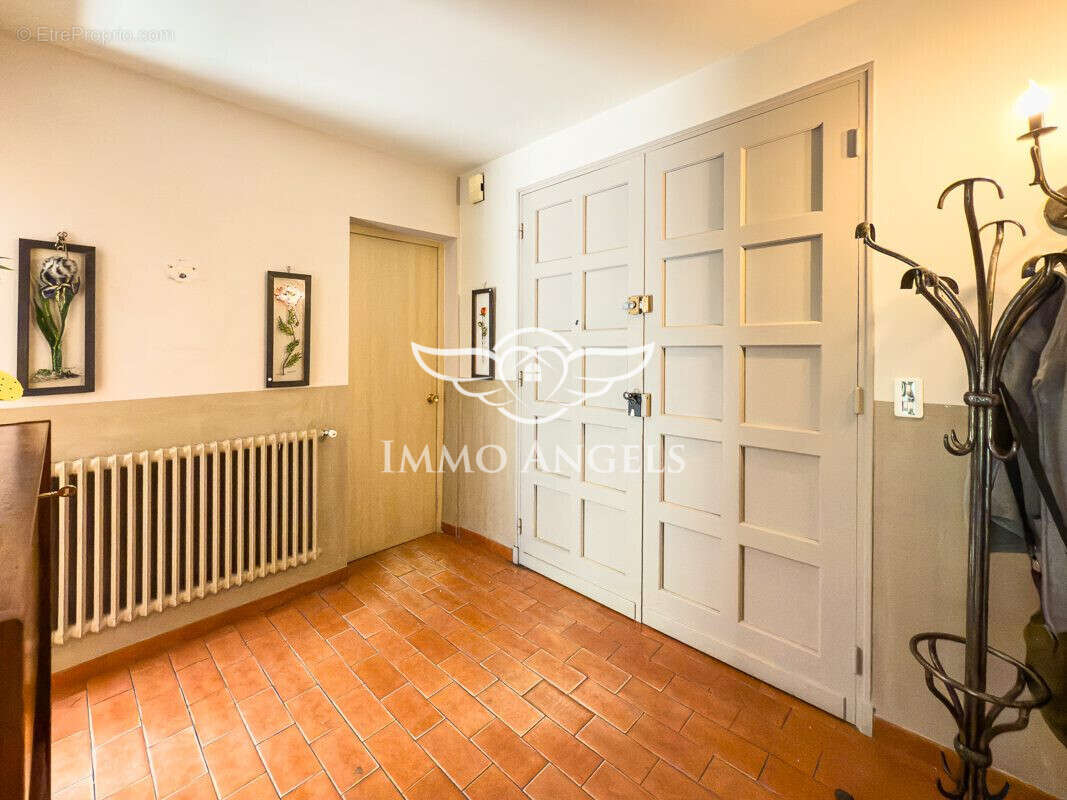 Maison à L&#039;ISLE-SUR-LA-SORGUE