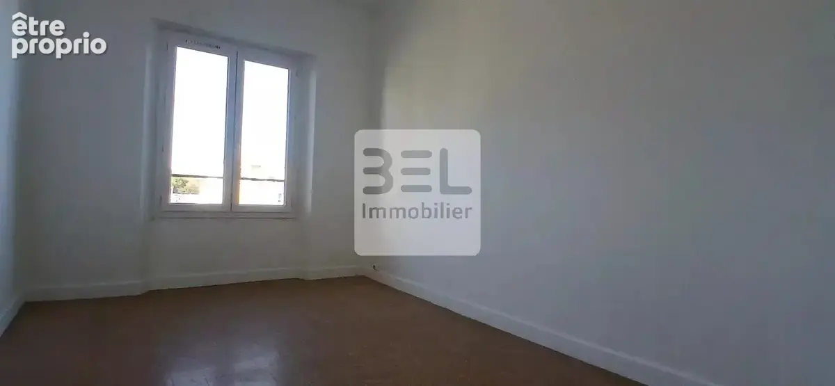 Appartement T3 avec balcon, cave et parking - photo 6