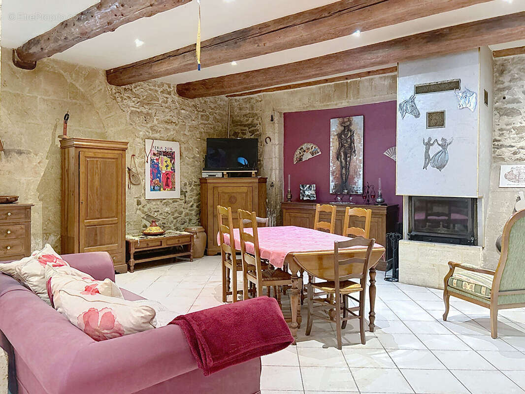 Maison à SAINT-BONNET-DU-GARD