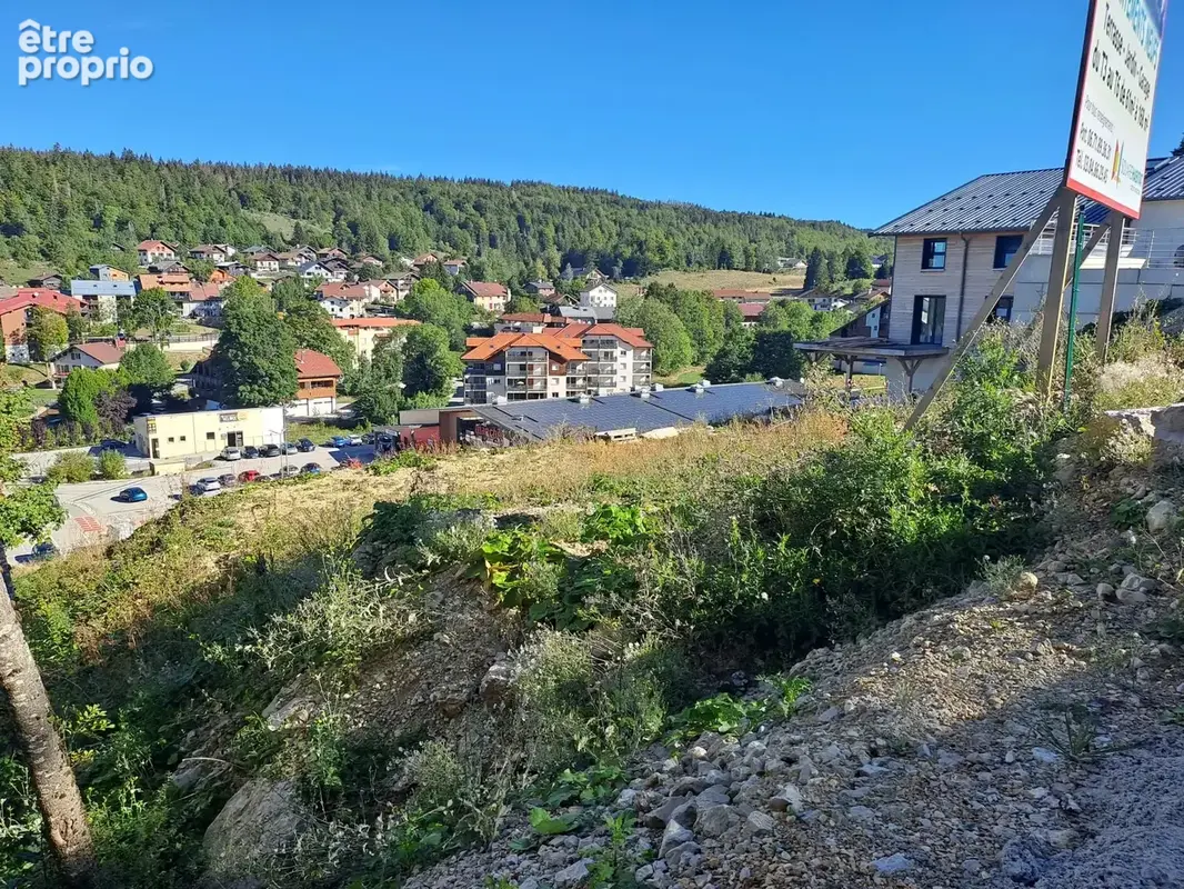 LES ROUSSES : Rare à la vente - Terrain constructible viabilisé - photo 5