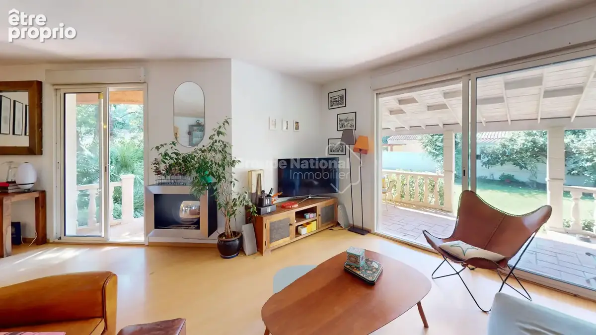 Maison Lunel 5 chambres, piscine, 140 m2 sur 756m2 - photo 6