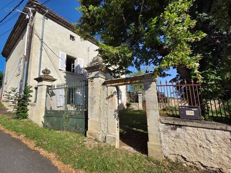 EXCLUSIVITE / Propriété rare / 63160 Glaine Montaigut - photo 5