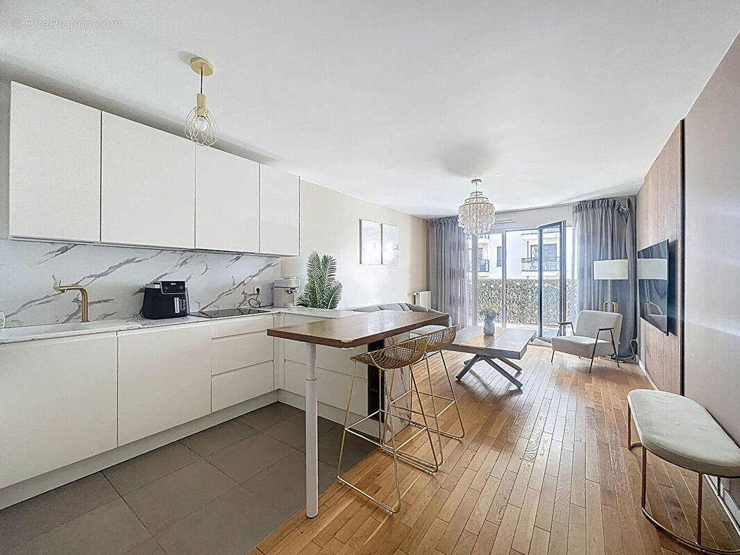 Appartement à SURESNES