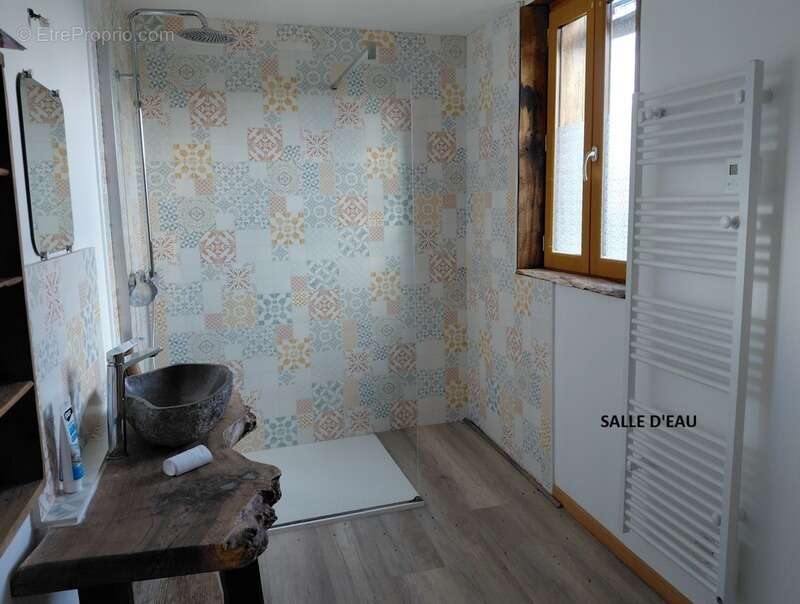 Grande maison rénovée de 220 m² avec atelier, terrasse panoramique et verger – Mourjou (Puycapel  cantal) - photo 16