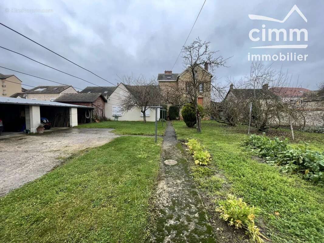 Appartement à COULOMMIERS