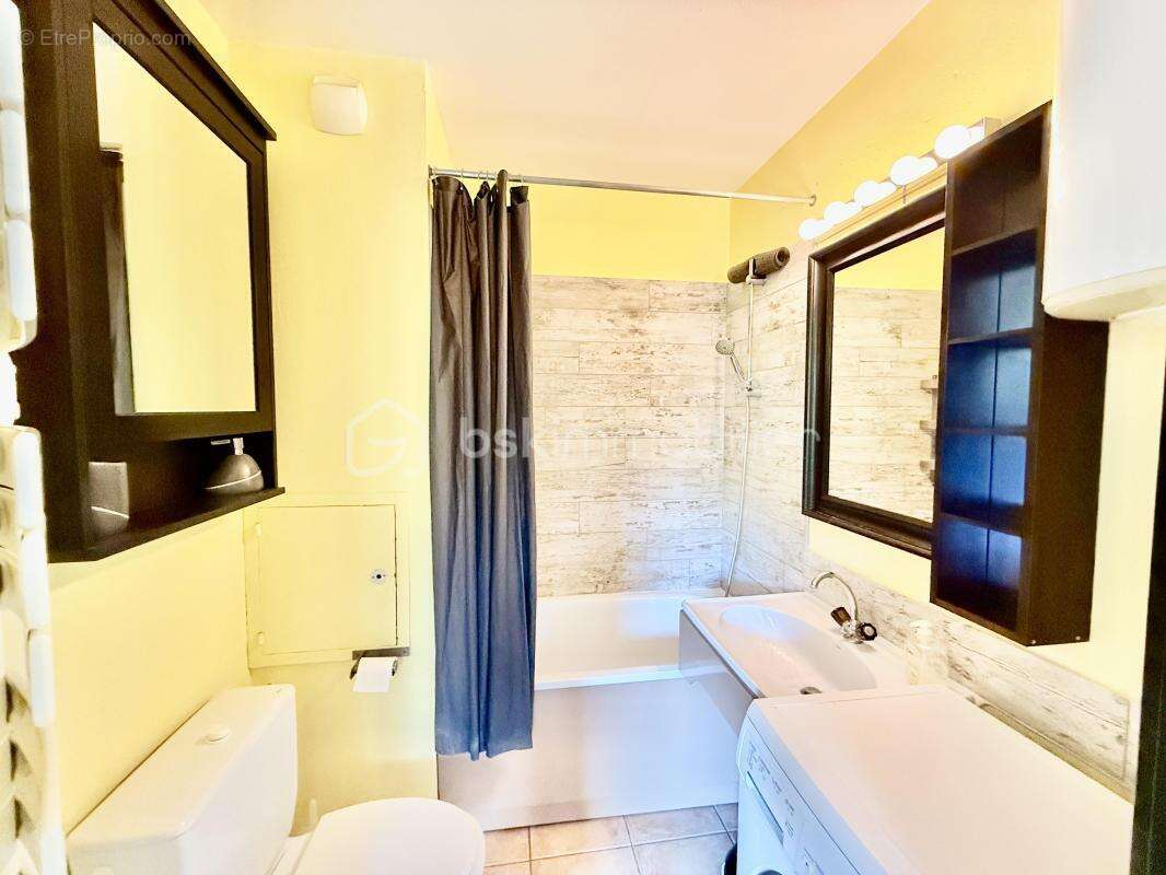 Appartement à GREOUX-LES-BAINS